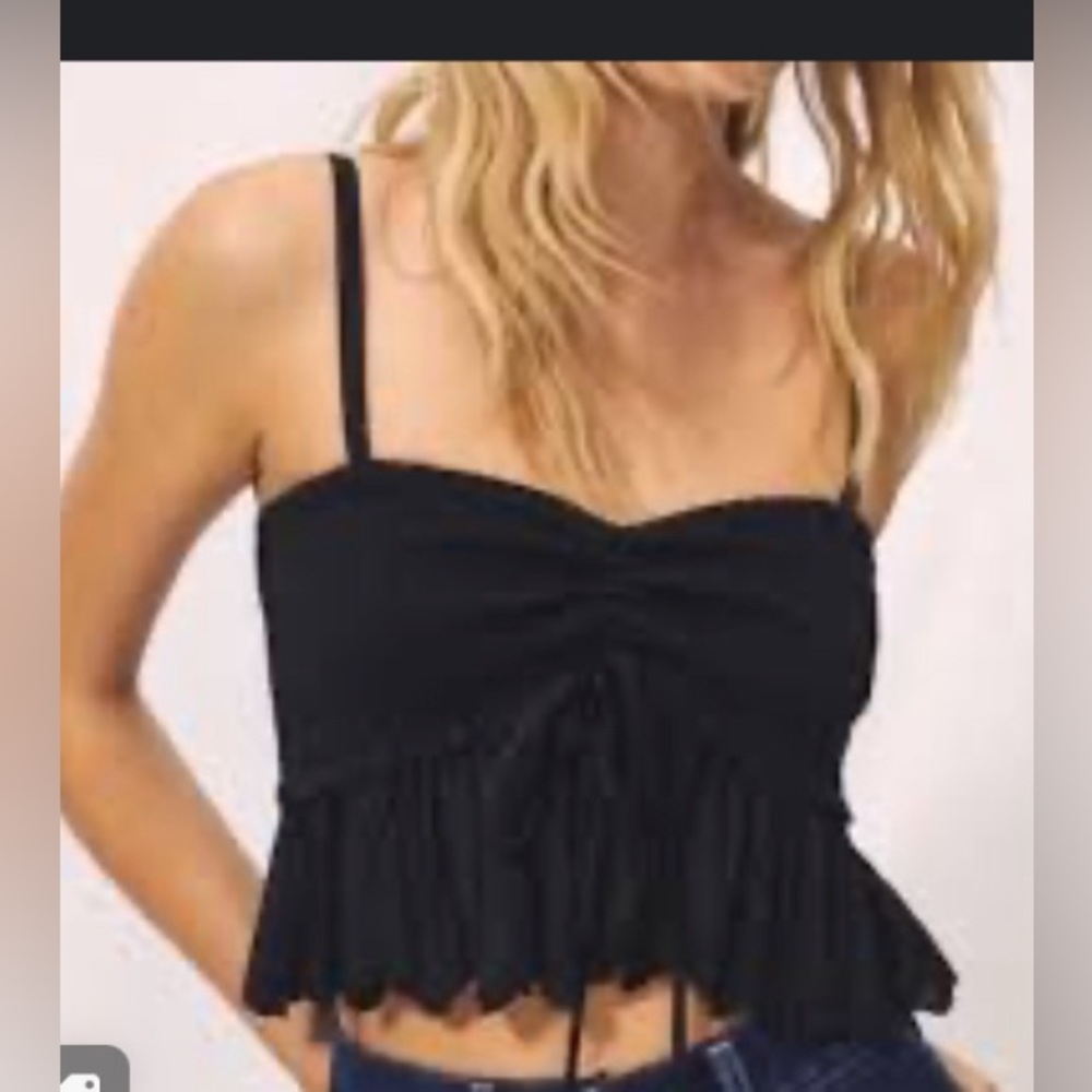 Aritzia Wilfred La Boheme crop top . Small